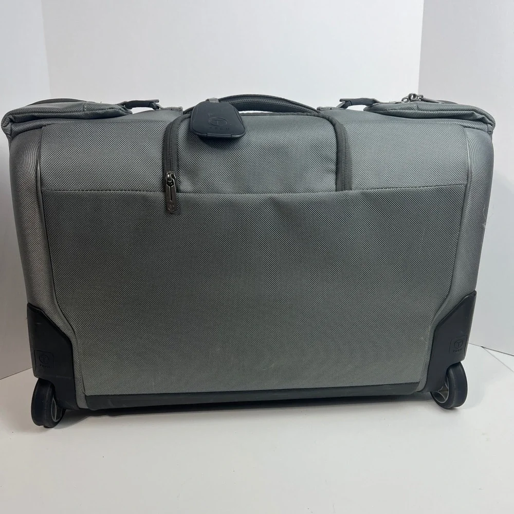 Tumi T-Tech Rolling Garment Bag Grey Ballistic Nylon Suit Carrier 6730MST